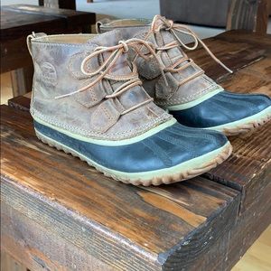 Sorel Out N About boots